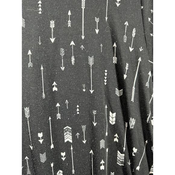 LuLaRoe Short Sleeve Round Neck Carly Stretch Swing Dress Arrows Size Medium - Picture 2 of 6